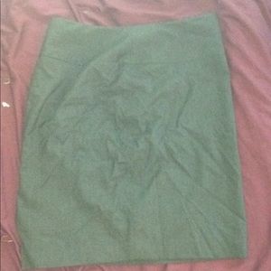 black worm skirt w minimal slit